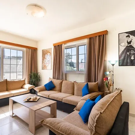 Colonial Family #3 Lägenhet